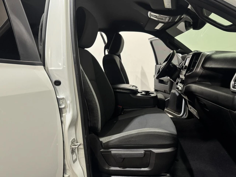 2023 Ram 2500 - Image 13 of 31