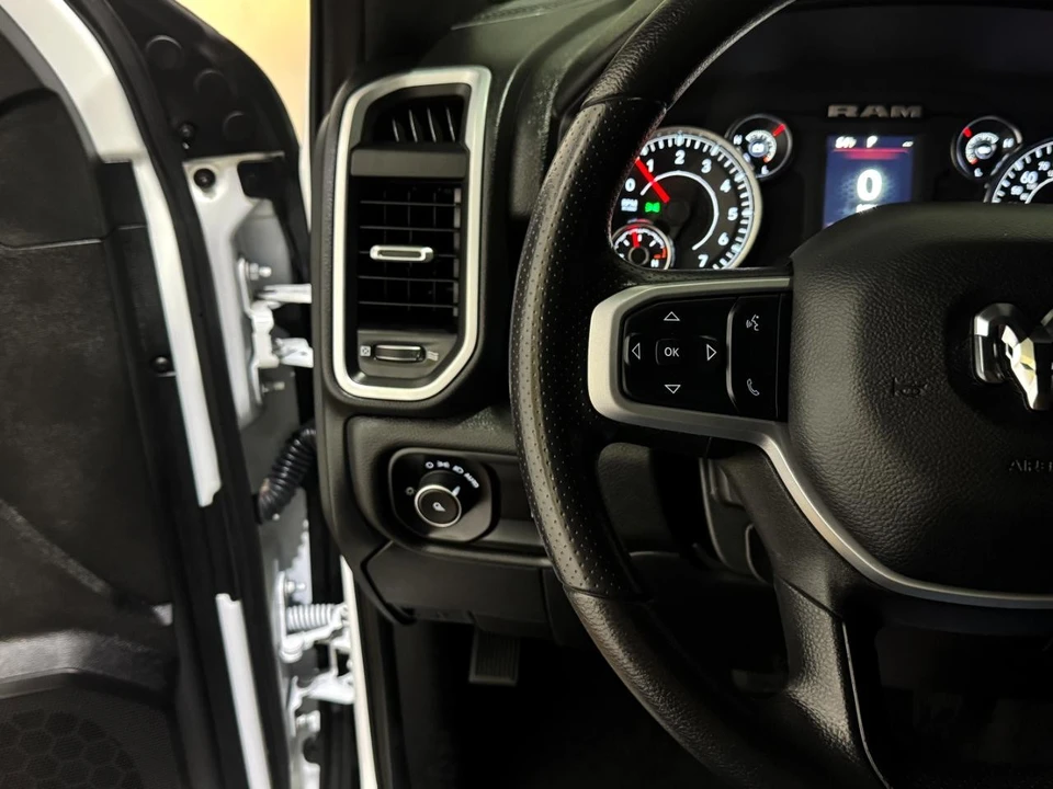 2023 Ram 2500 - Image 23 of 31