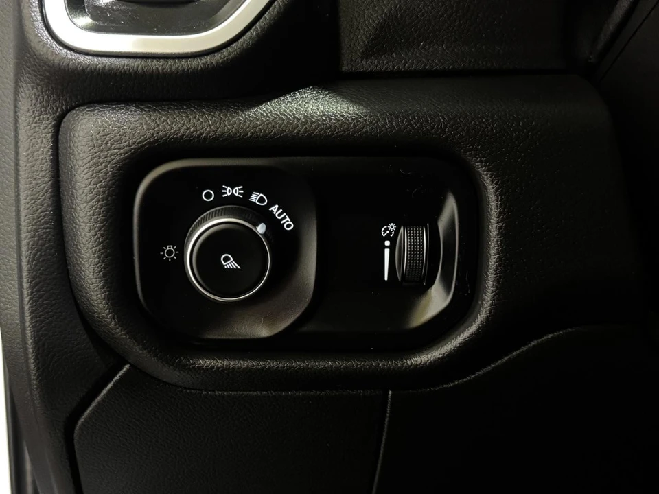 2023 Ram 2500 - Image 27 of 31