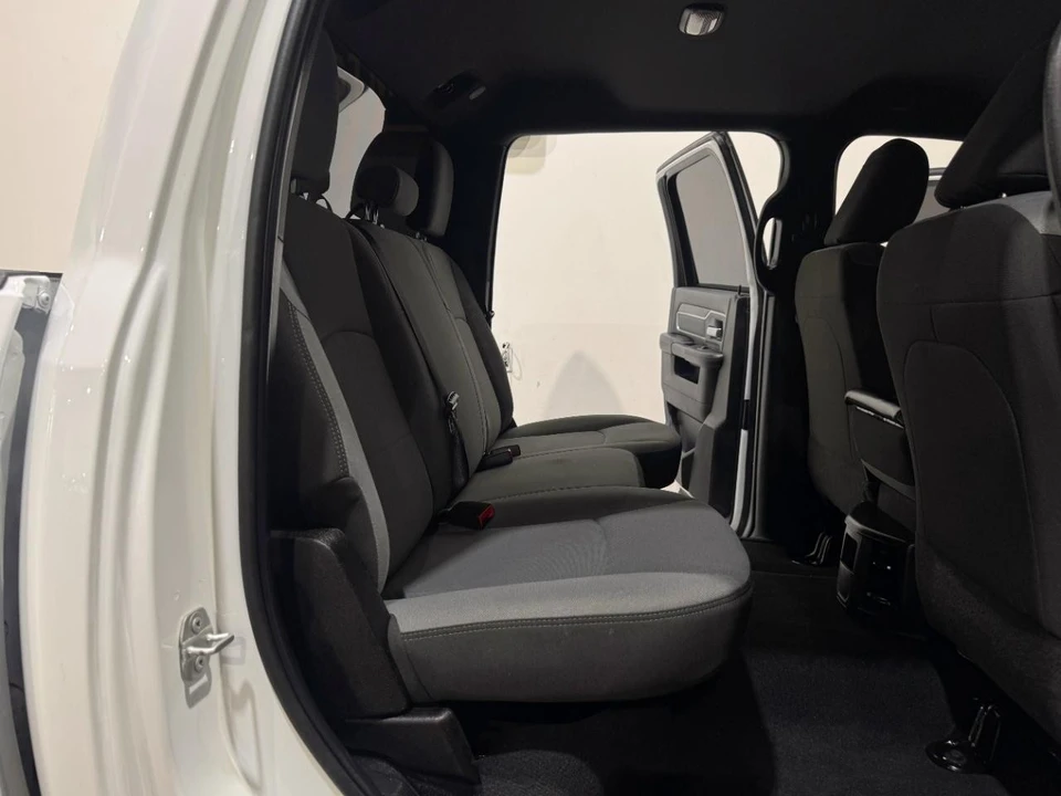 2023 Ram 2500 - Image 16 of 31