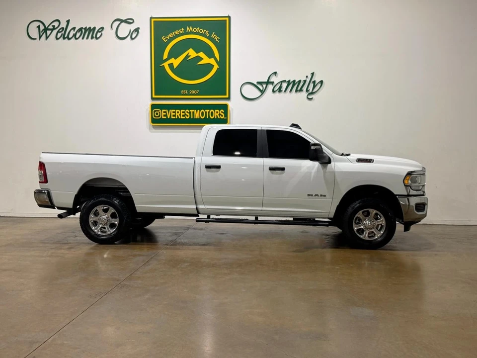 2023 Ram 2500 - Image 9 of 31