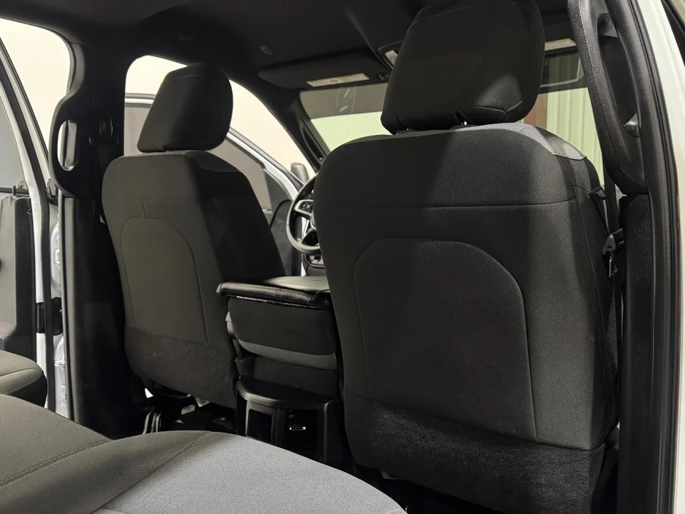 2023 Ram 2500 - Image 18 of 31
