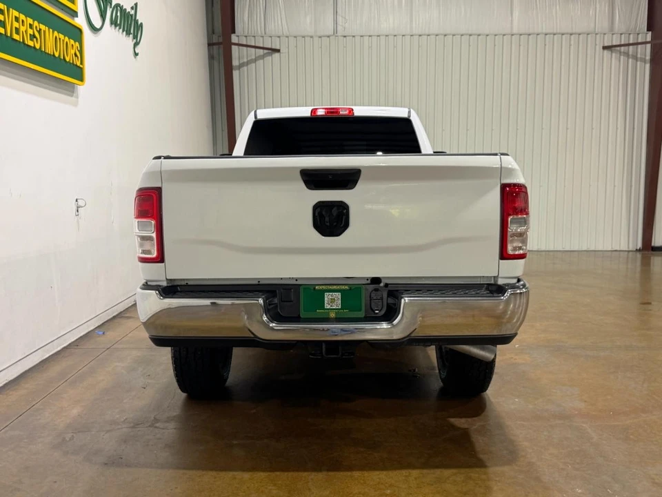 2023 Ram 2500 - Image 7 of 31