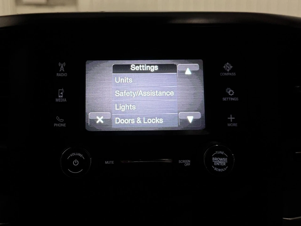 2023 Ram 2500 - Image 14 of 29