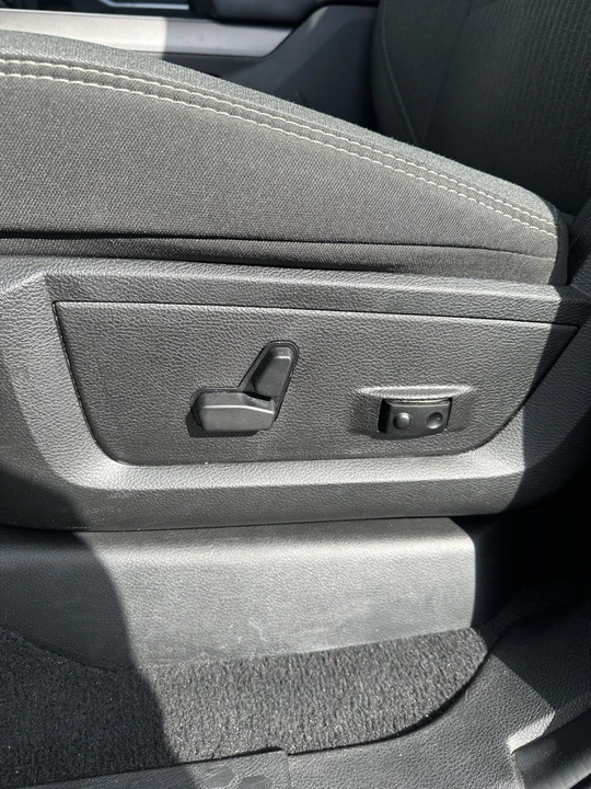 2023 Ram 2500 - Image 8 of 12