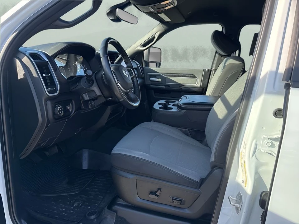 2023 Ram 2500 - Image 9 of 12