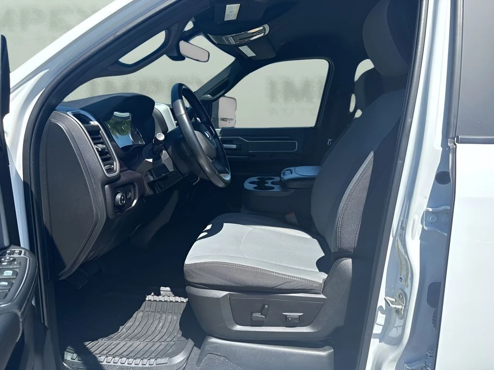 2023 Ram 2500 - Image 9 of 31