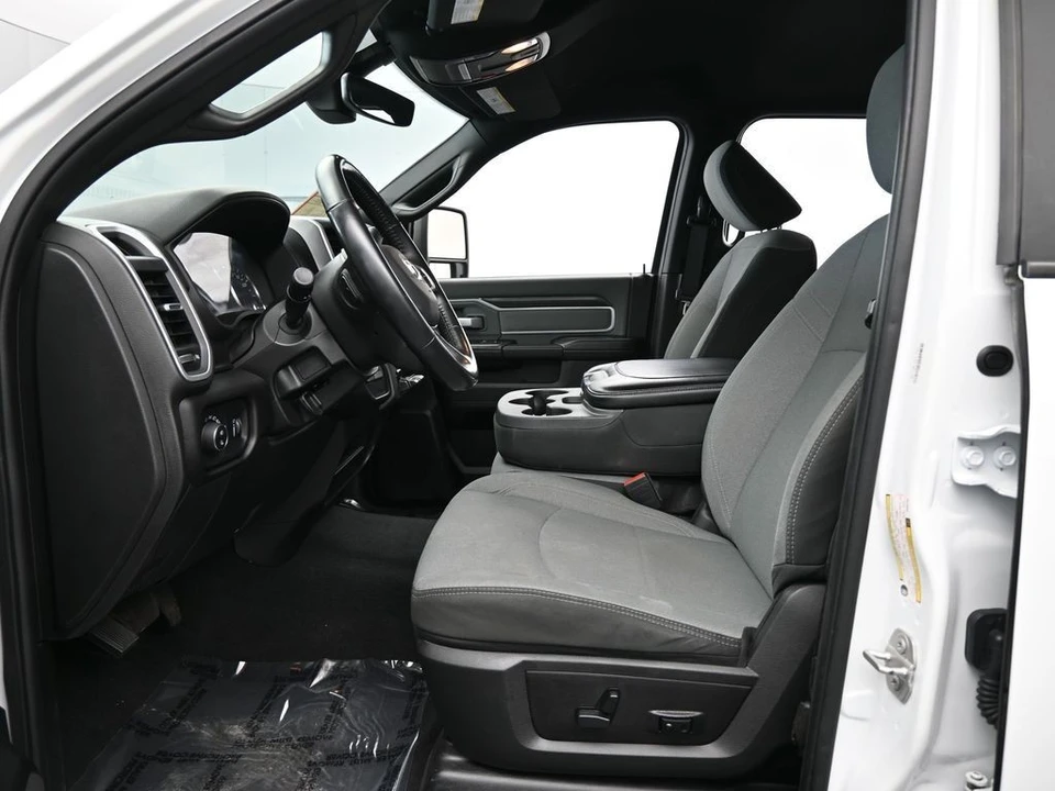 2023 Ram 2500 - Image 11 of 12