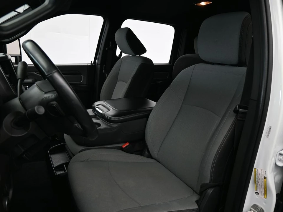 2023 Ram 2500 - Image 10 of 12