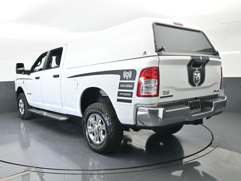 2023 Ram 2500 - Image 4 of 12
