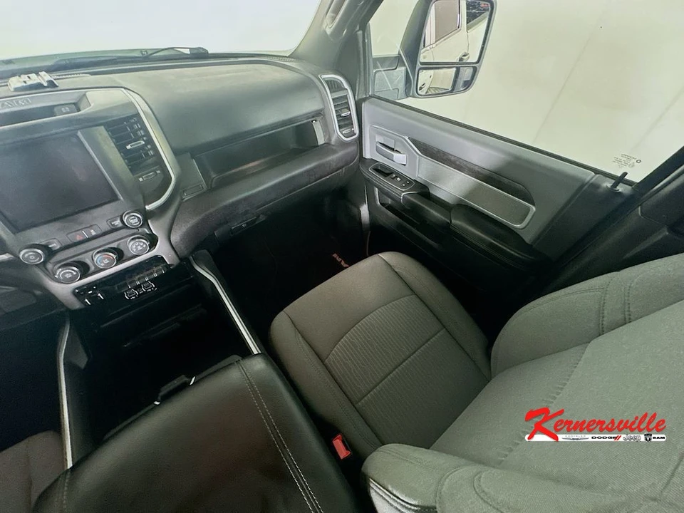 2023 Ram 2500 - Image 11 of 24