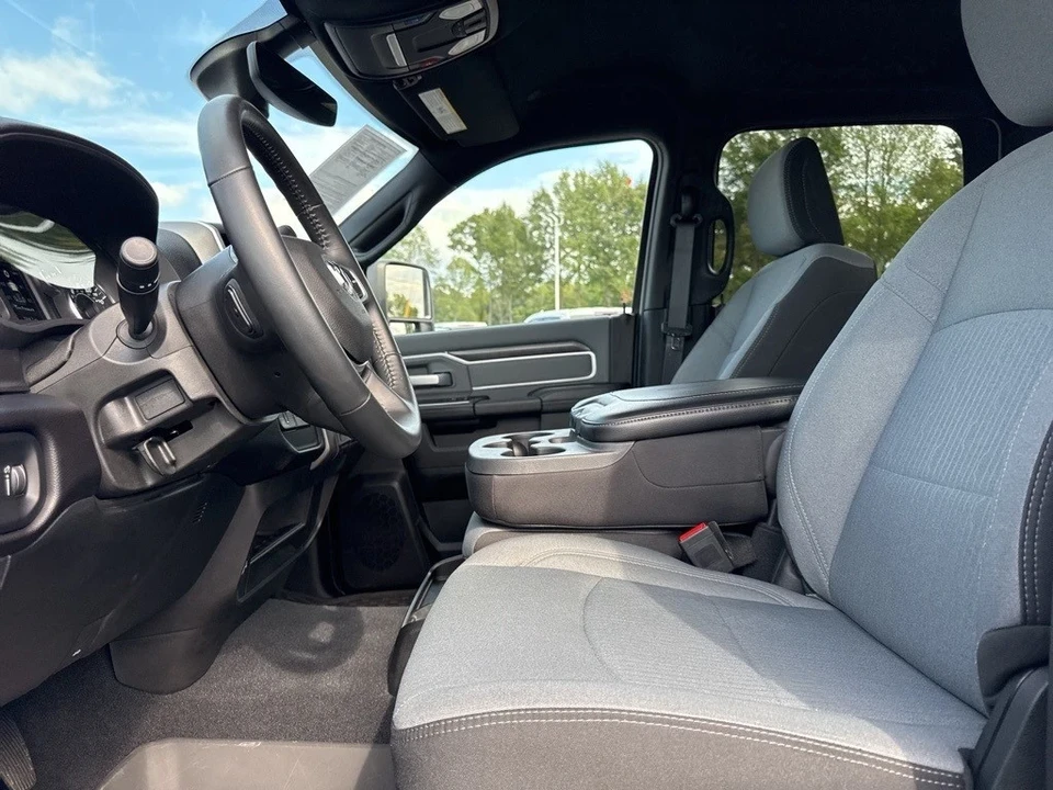 2023 Ram 2500 - Image 8 of 12