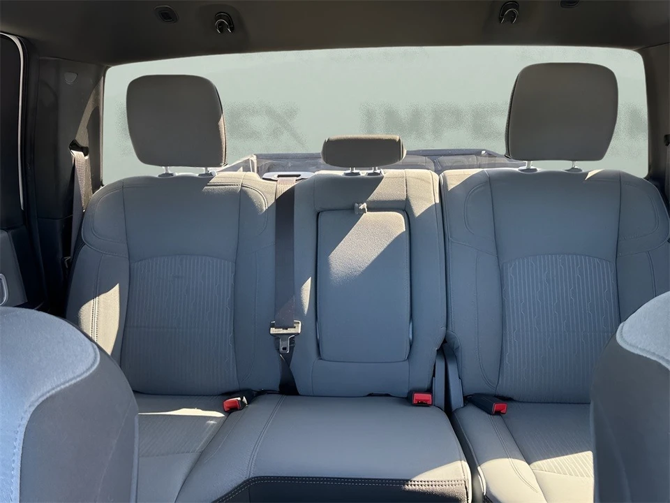 2023 Ram 2500 - Image 10 of 12