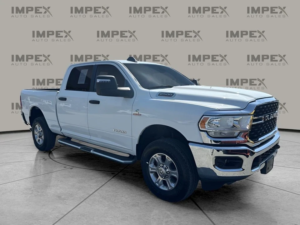 2023 Ram - Image 7 of 31