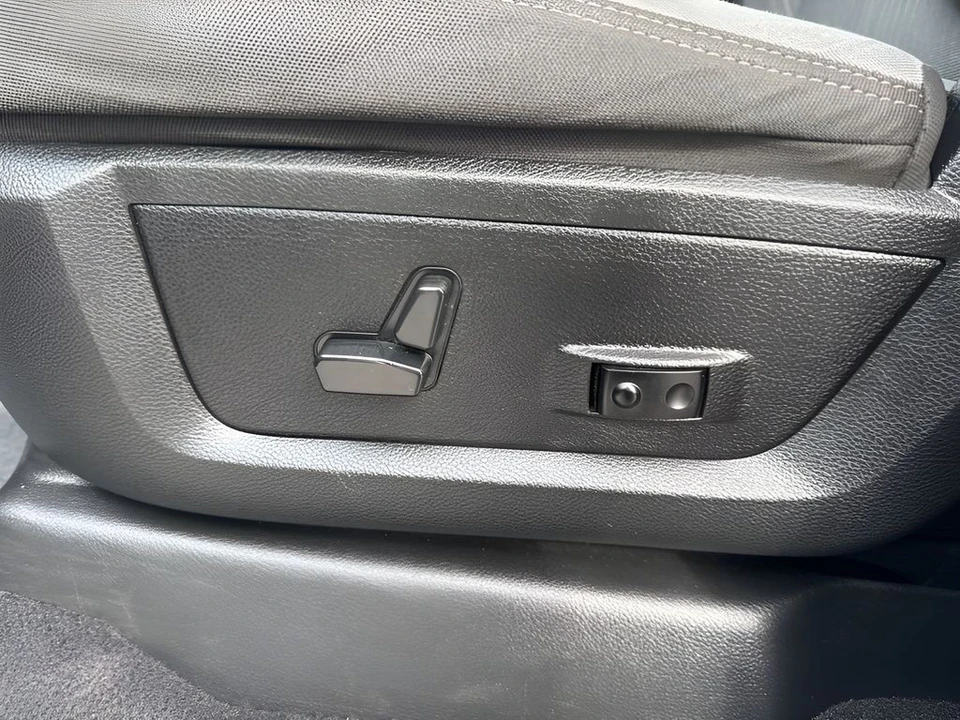 2023 Ram 2500 - Image 10 of 12