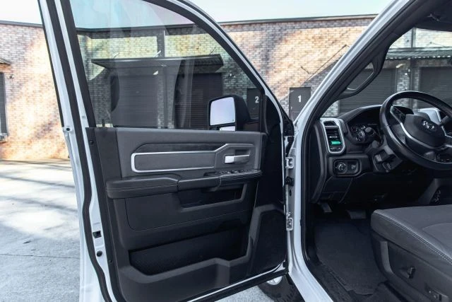 2023 Ram 2500 - Image 17 of 21