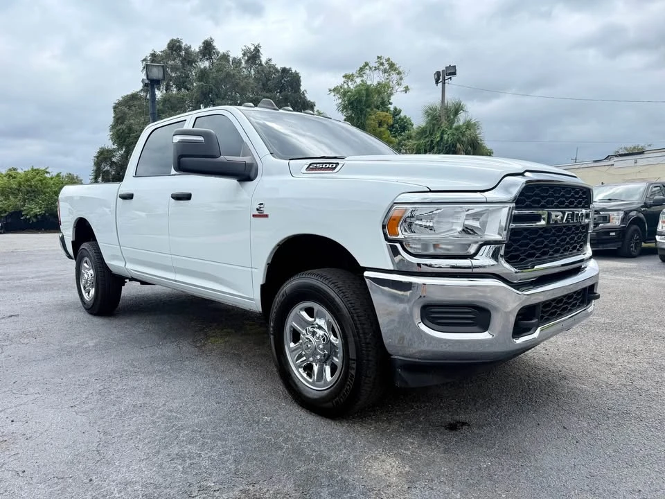 2023 Ram 2500 - Image 4 of 4