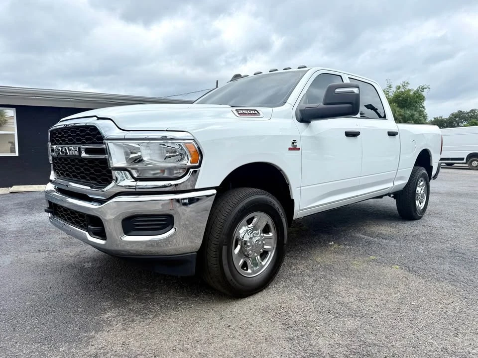 2023 Ram 2500 - Image 2 of 4