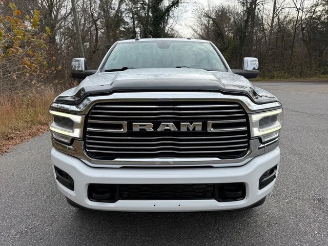 2023 Ram 2500 - Image 3 of 12