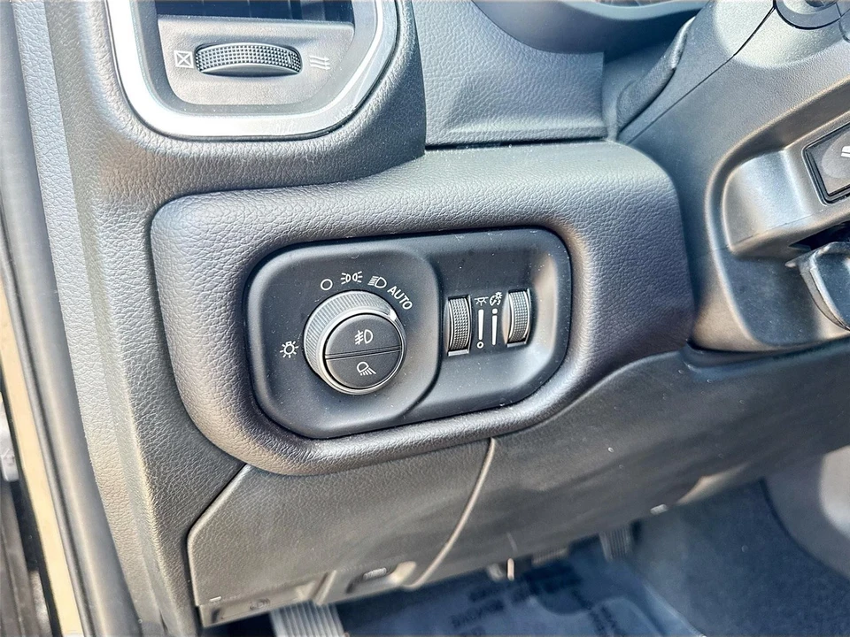 2023 Ram 2500 - Image 10 of 21