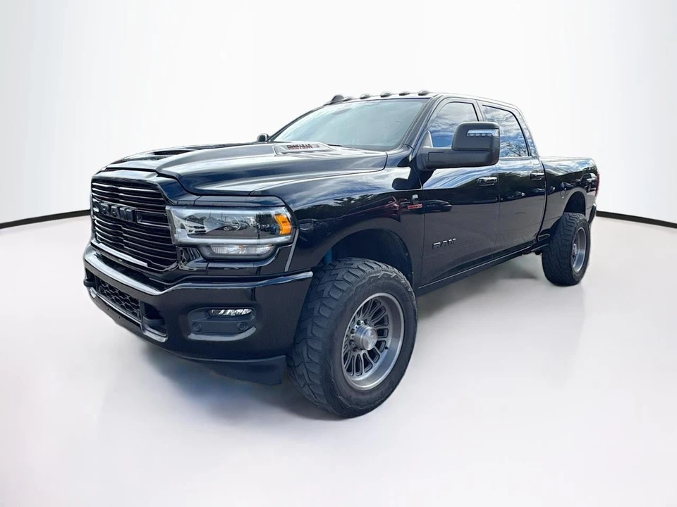 2023 Ram 2500 - Image 2 of 10