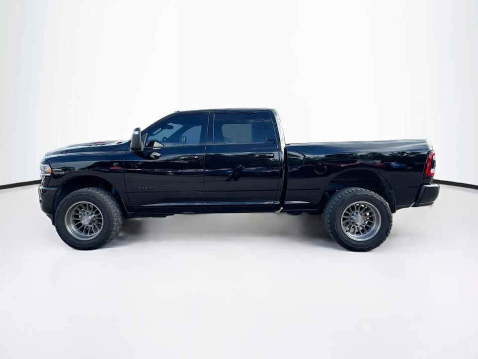 2023 Ram 2500 - Image 3 of 10