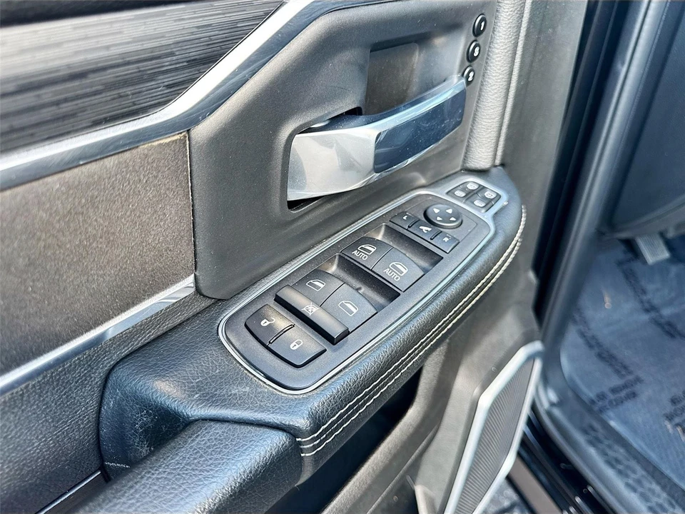 2023 Ram 2500 - Image 18 of 21