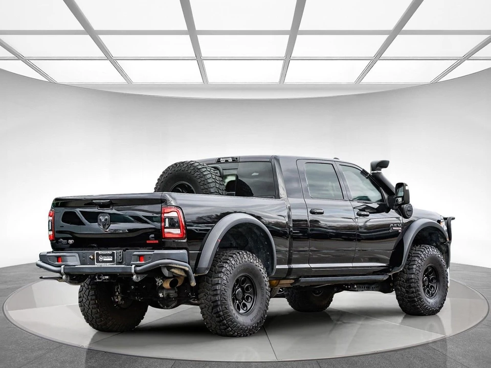 2023 Ram 2500 - Image 4 of 21