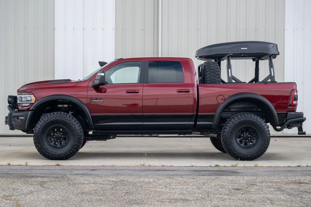 2023 Ram 2500 - Image 3 of 31