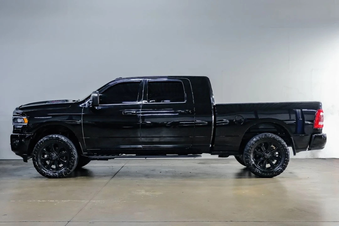 2023 Ram 2500 - Image 16 of 21