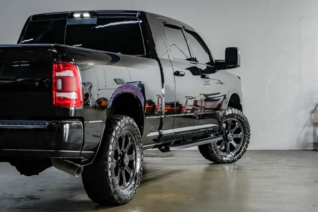 2023 Ram 2500 - Image 13 of 21