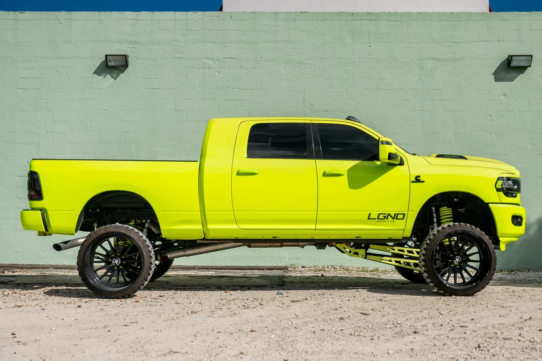 2023 Ram 2500 - Image 9 of 31