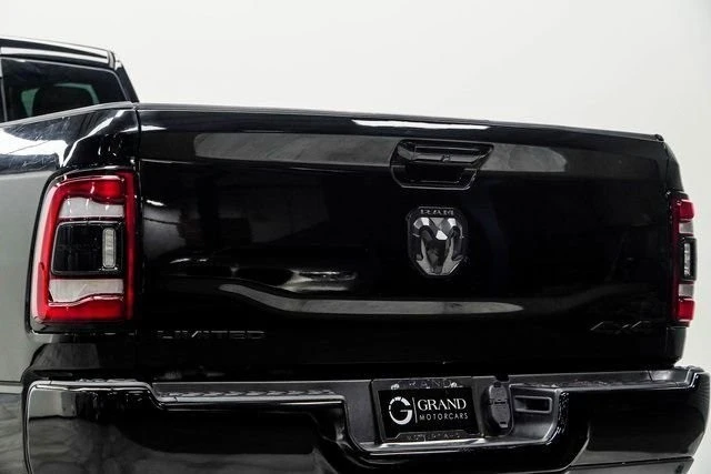 2023 Ram 2500 - Image 10 of 12