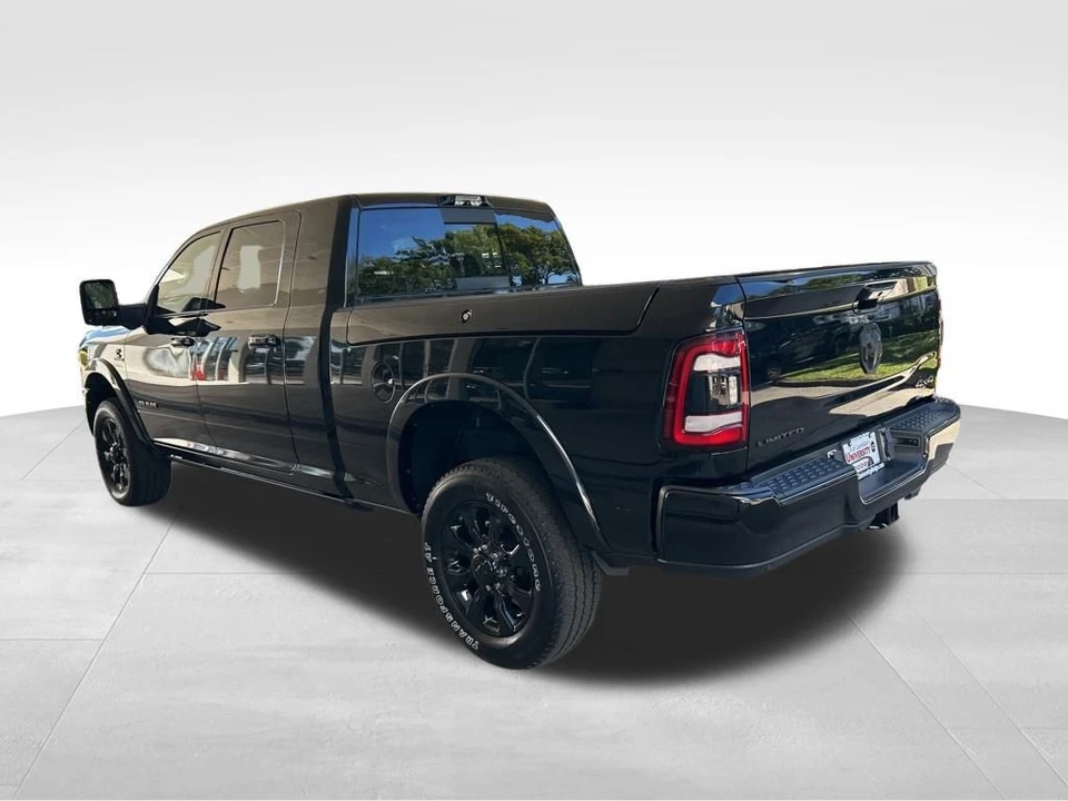 2023 Ram 2500 - Image 4 of 12