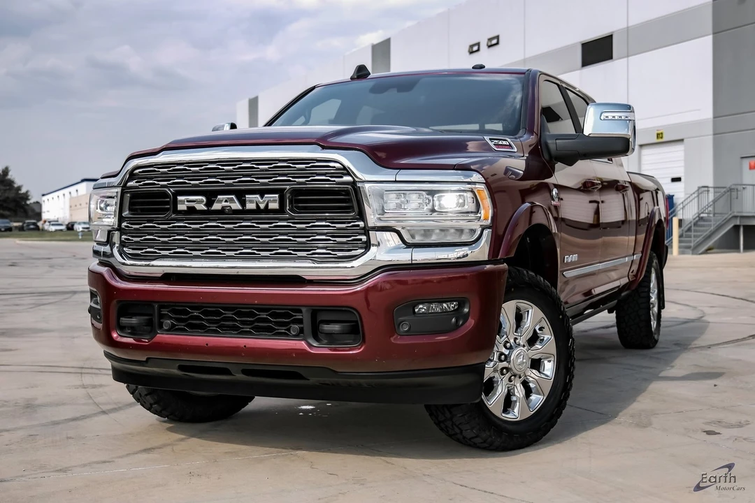 2023 Ram 2500 - Image 3 of 12