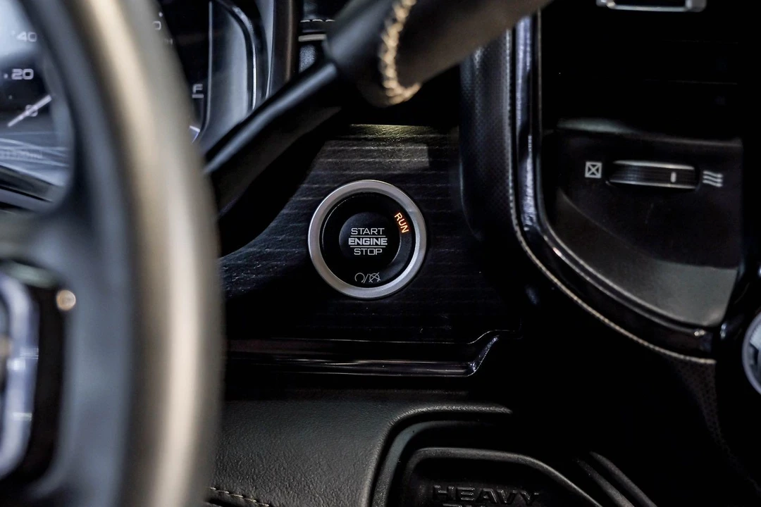 2023 Ram 2500 - Image 27 of 31