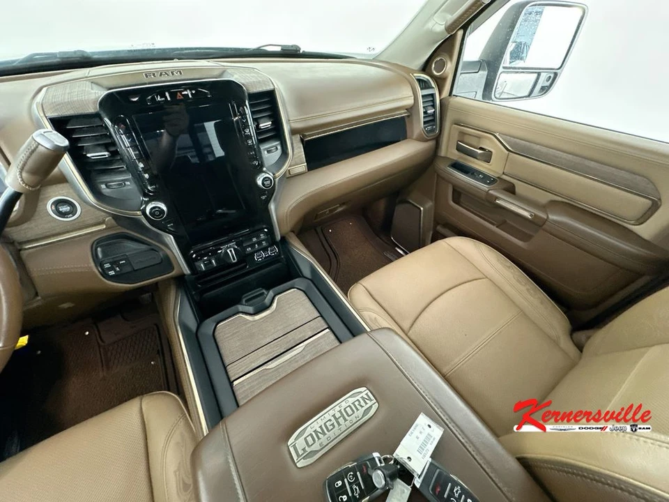2023 Ram 2500 - Image 11 of 24