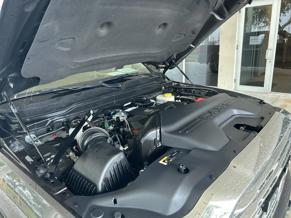 2023 Ram 2500 - Image 11 of 12