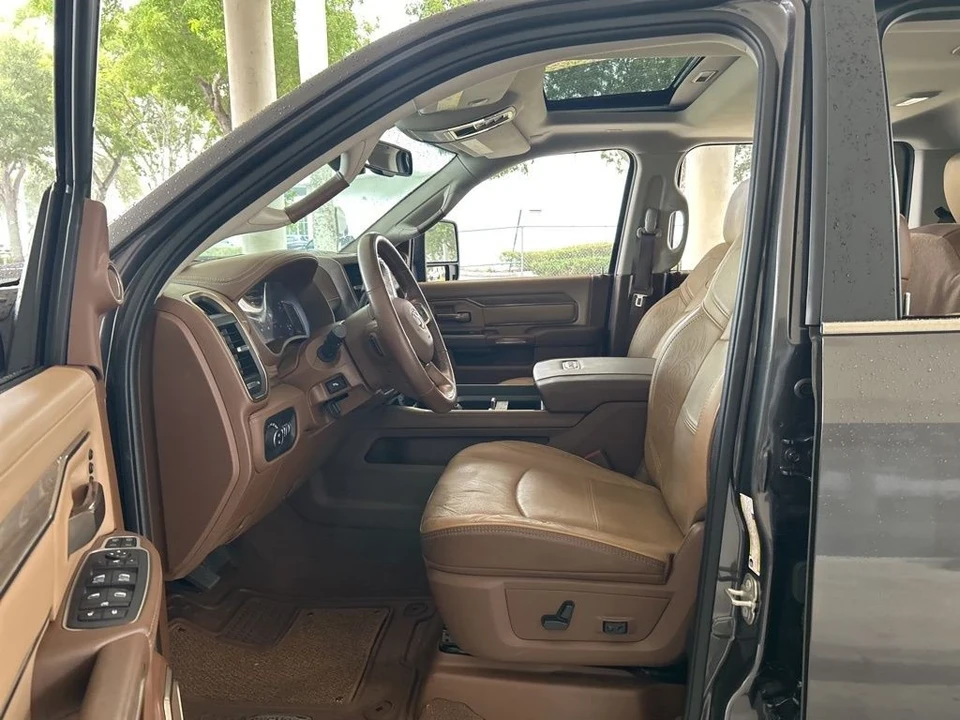 2023 Ram 2500 - Image 5 of 12