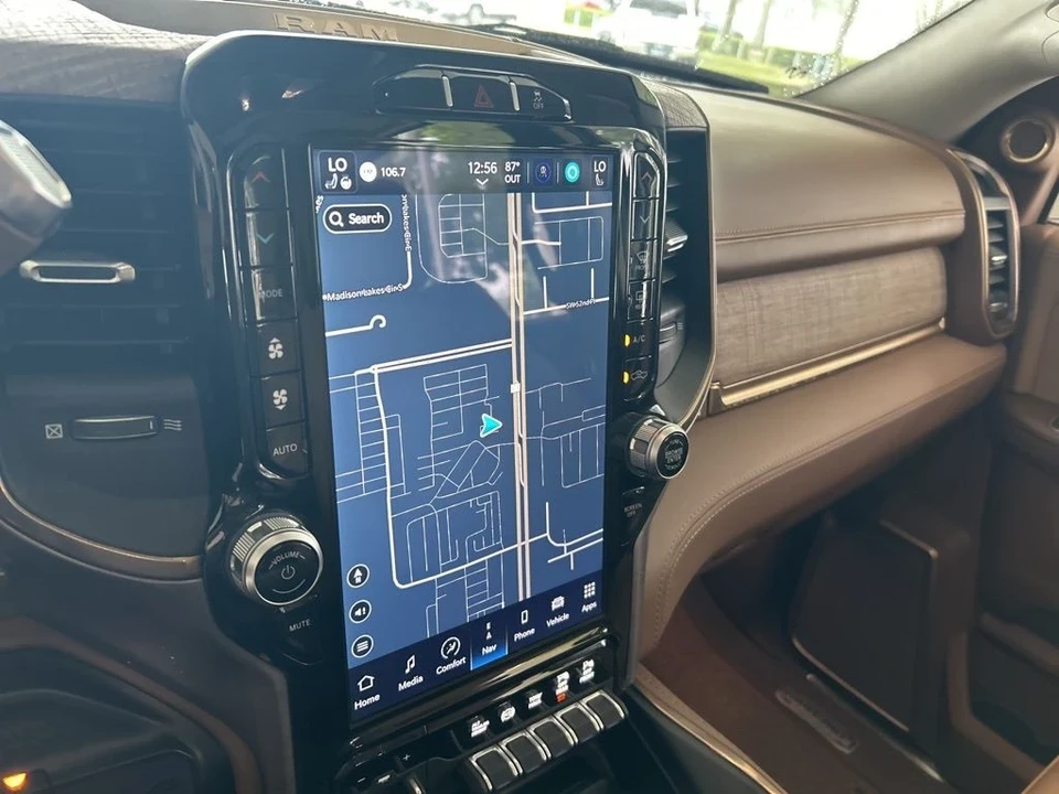 2023 Ram 2500 - Image 10 of 12