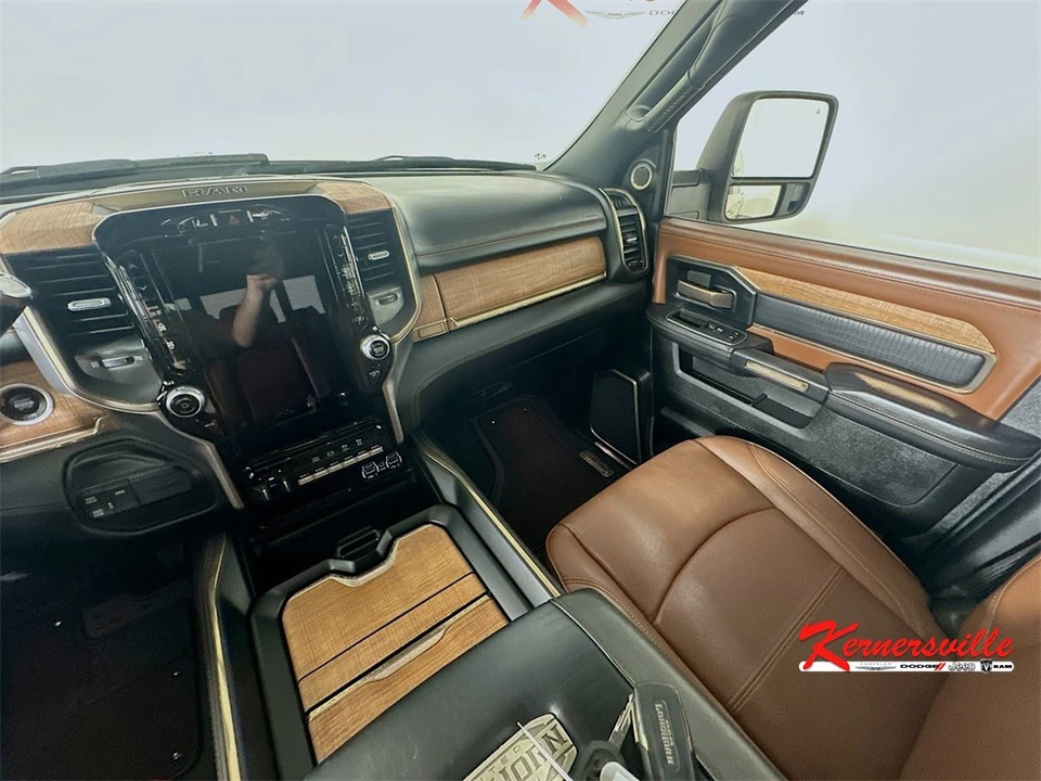 2023 Ram 2500 - Image 11 of 21
