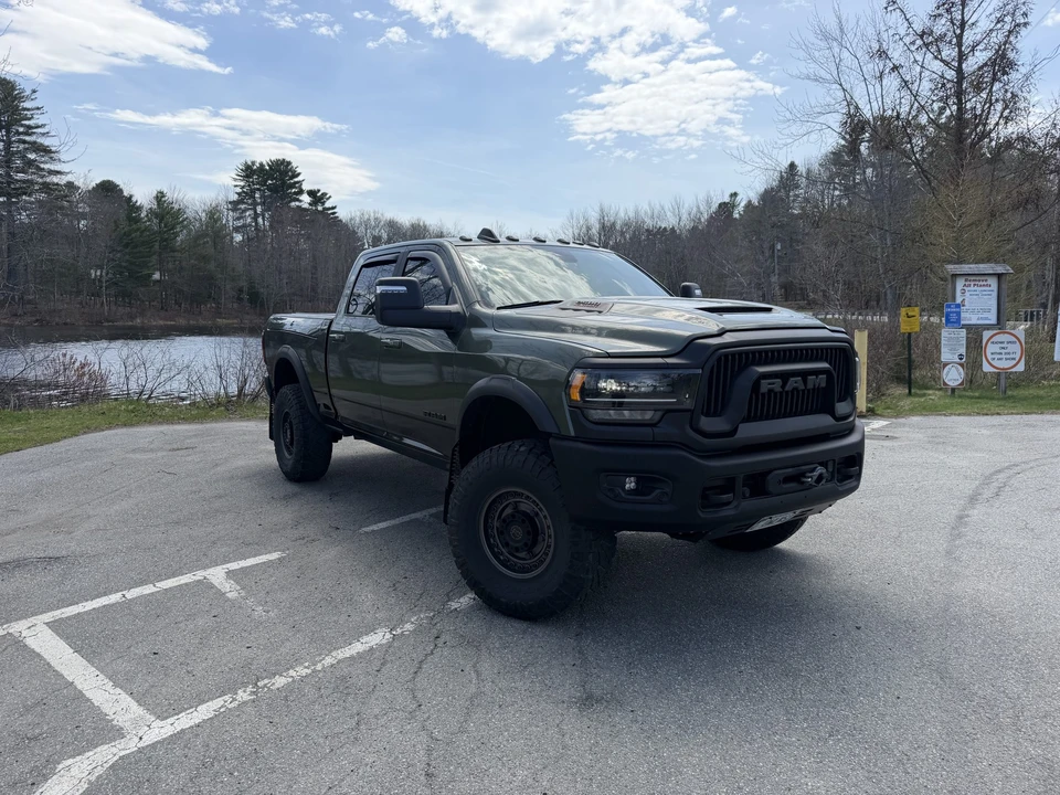 2023 Ram 2500 - Image 12 of 31