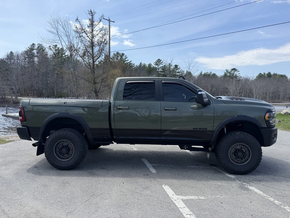 2023 Ram 2500 - Image 10 of 31