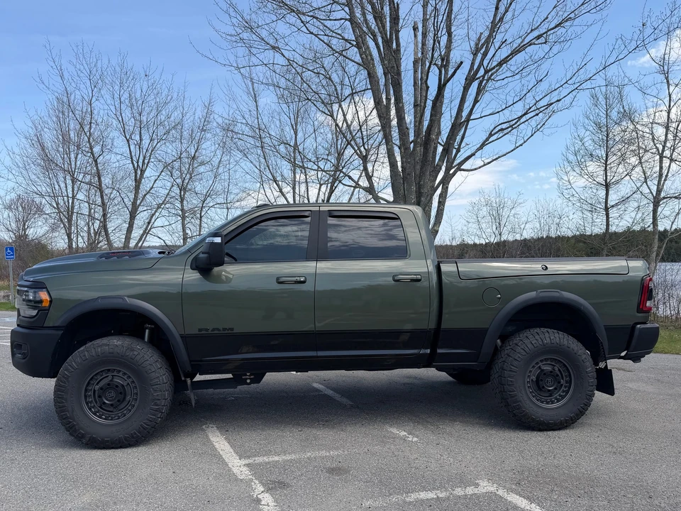 2023 Ram 2500 - Image 4 of 31