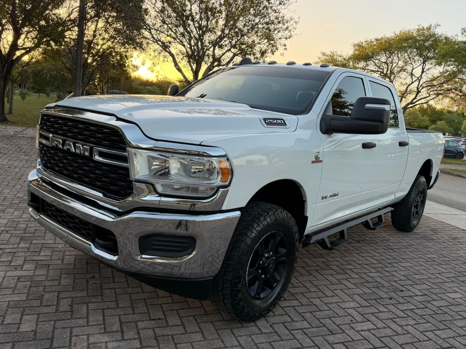 2023 Ram 2500 - Image 13 of 21