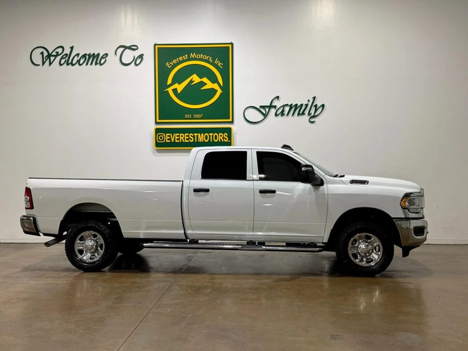 2023 Ram 2500 - Image 9 of 31