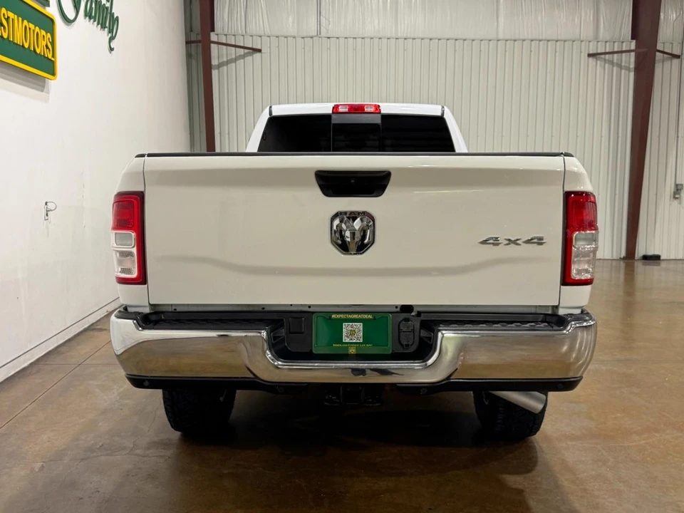 2023 Ram 2500 - Image 7 of 31