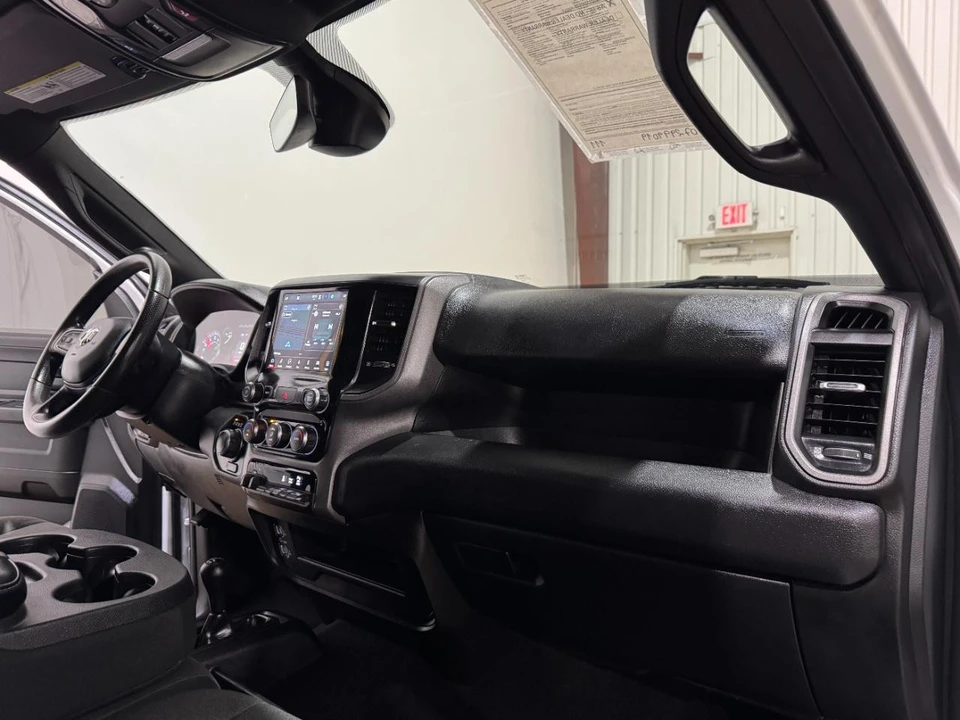 2023 Ram 2500 - Image 12 of 31