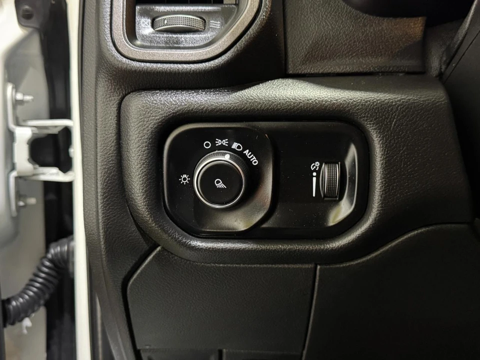2023 Ram 2500 - Image 24 of 31