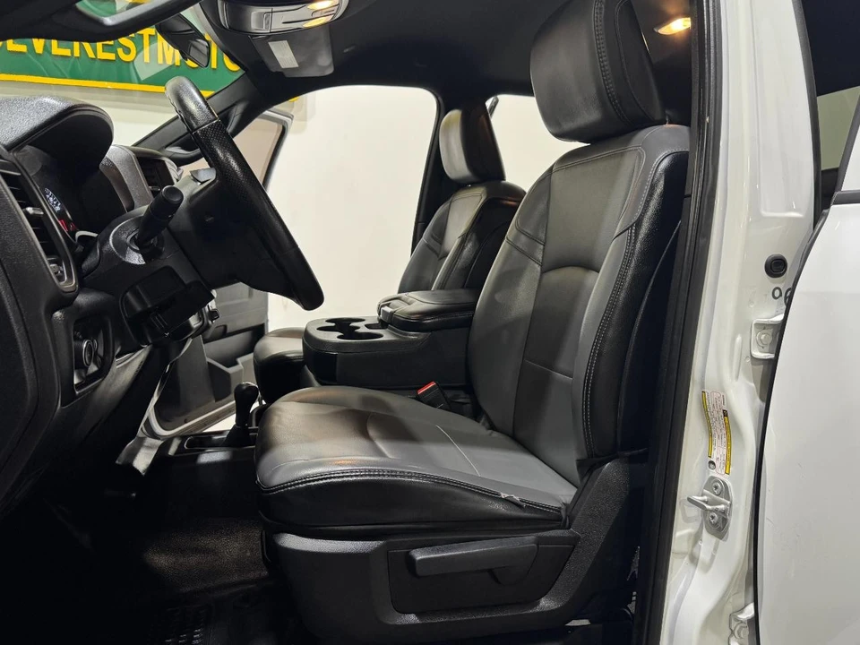 2023 Ram 2500 - Image 14 of 31
